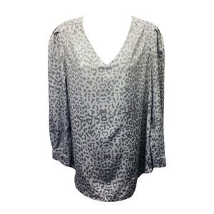 Cynthia Steffe Blouse Top Blue Leopard Print V-Neckline Long Sleeves Size Medium